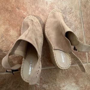 Kenneth Cole wedges